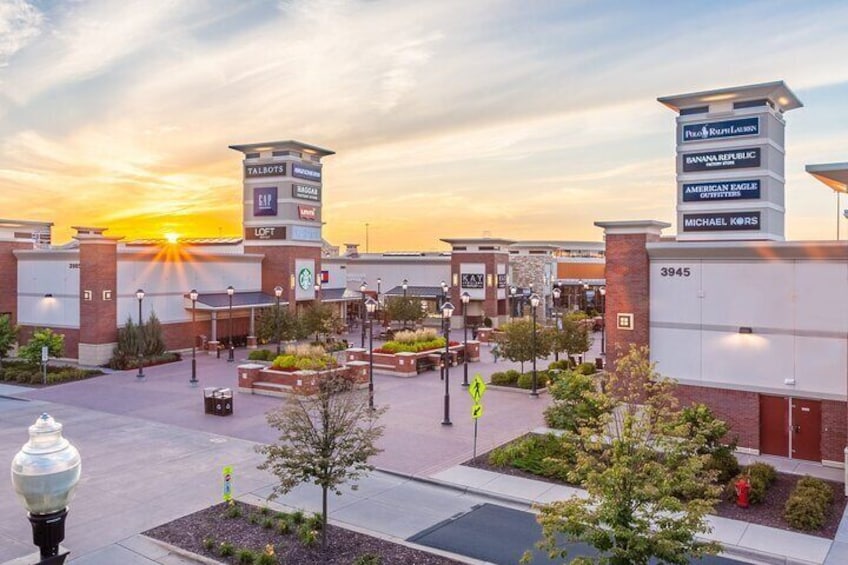 Private Shopping Tour from Minneapolis to Twin Cities Outlets