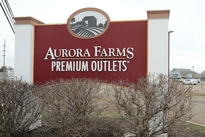 Private Shopping Tour from Cleveland to Aurora Farms Outlets