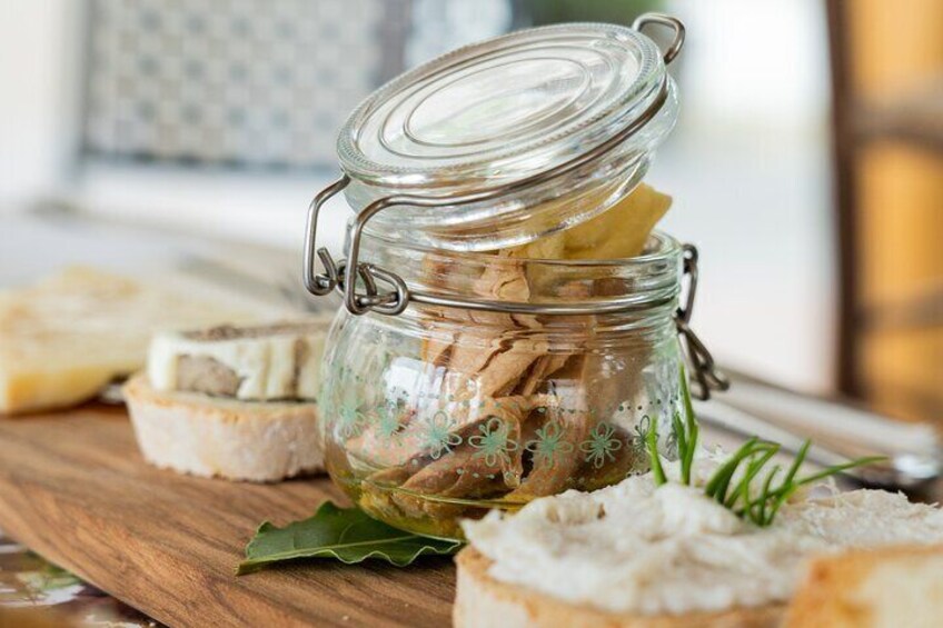 Gourmet cutting board