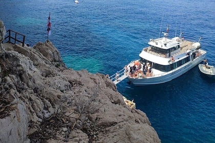 One Day Guided boat tour along the Baunei coast from Arbatax