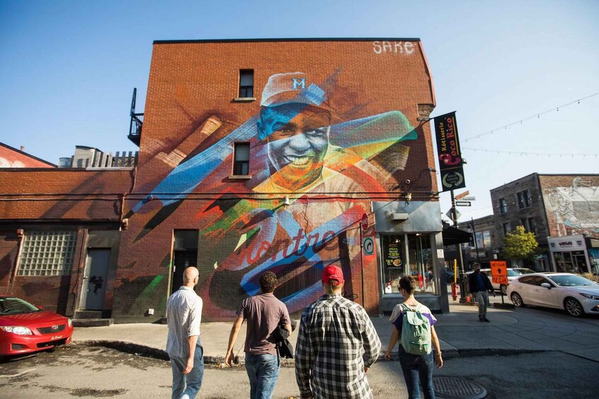 Montreal: Street Art & Mural 2-Hour Guided Walking Tour