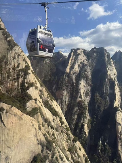 Hua Shan Mountain Private day Tour