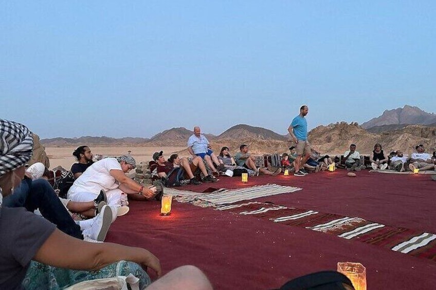 Hurghada Night Adventure JeepTour Stargazing and Dinner in Desert