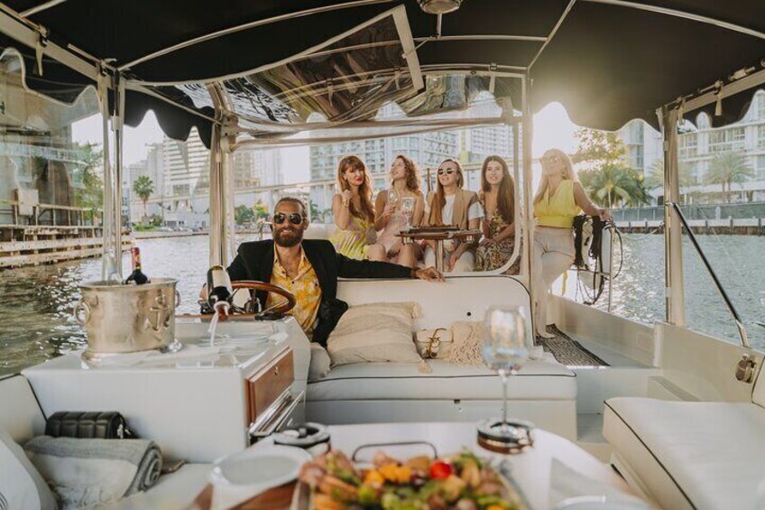 Luxury Shared E-Boat Cruise with Wine and Charcuterie Board