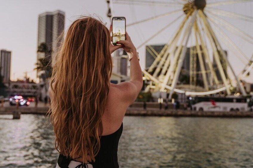 Luxury Shared E-Boat Cruise with Wine and Charcuterie Board