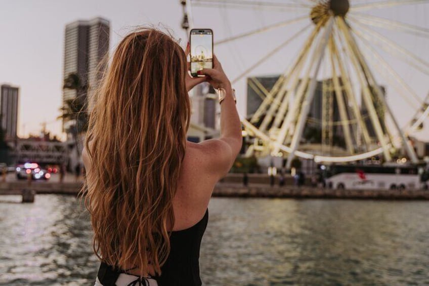 Luxury Shared E-Boat Cruise with Wine and Charcuterie Board