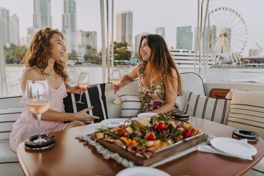 Luxury Shared E-Boat Cruise with Wine and Charcuterie Board