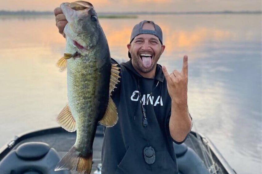 4 Hours Morning Bass Fishing in Orlando