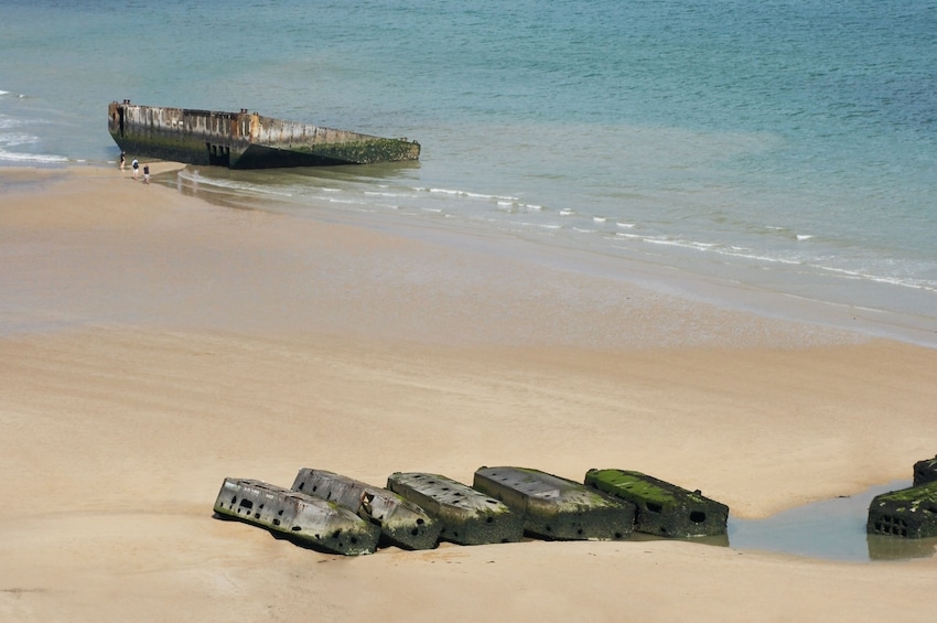All Day Private Guided Tour Normandy D-Day Landing Beaches with Breakfast