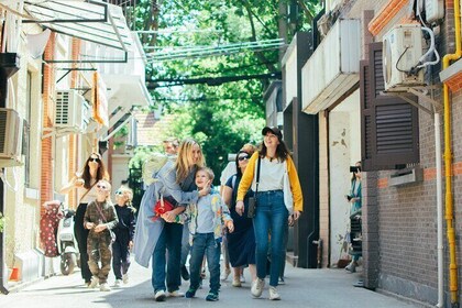 Small-Group Shanghai's Former French Concession Walking Tour