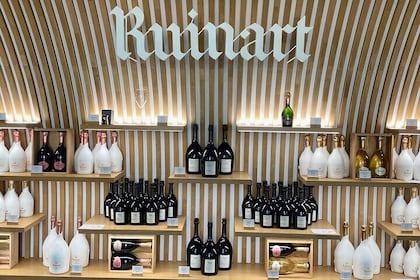GRAND VINTAGE Ruinart Veuve Clicquot Private Champagne from Paris