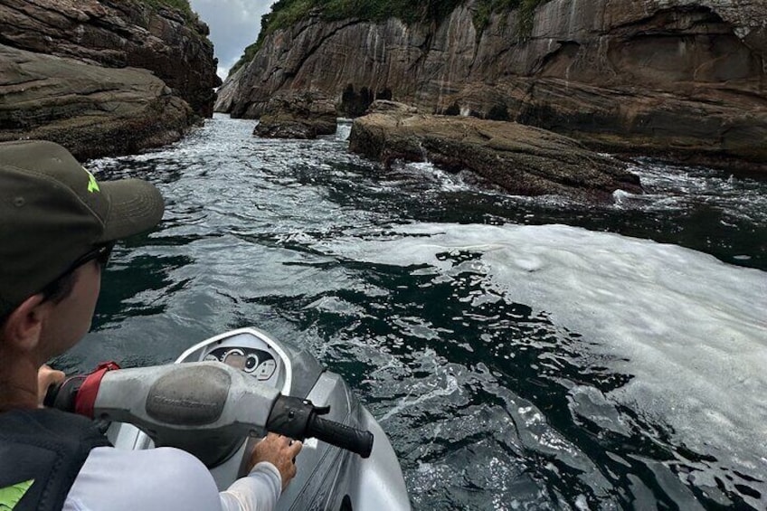 2 Hour Jet Ski Ride and Tow Snorkeling in Tijuca Islands