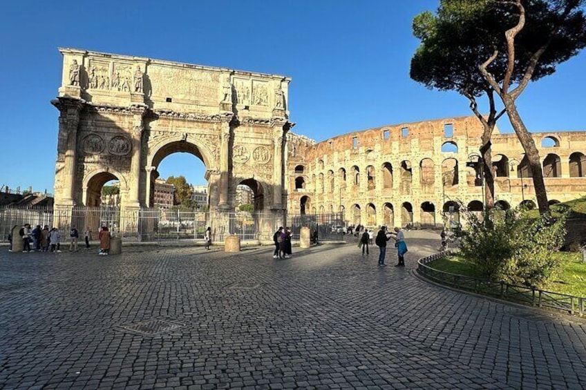 Colosseum with Forum & Palatine Hill Access