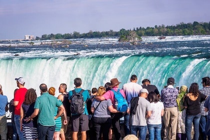 Niagara Falls One-Day Discovery Tour from Toronto