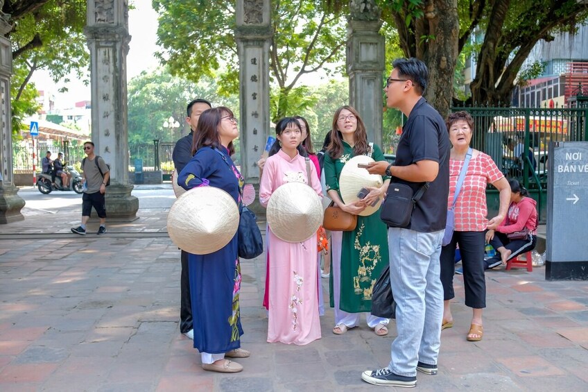 Vietnam : Hanoi Full-Day City Tour and Water Puppet Show