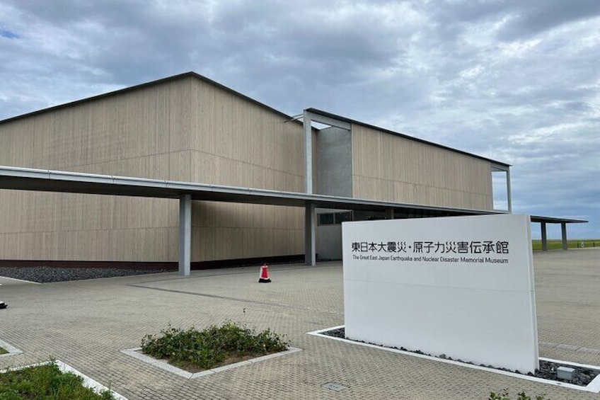 The Great East Japan Earthquake and
Nuclear Disaster Memorial Museum