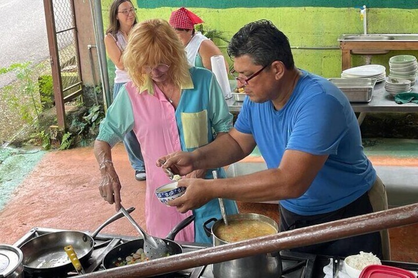 Caribbean Cooking Experience in Limón with Dinner Included
