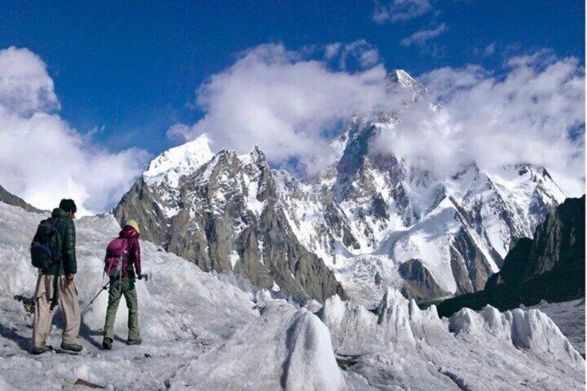 21 Days Guided Trek in K2 Base Camp