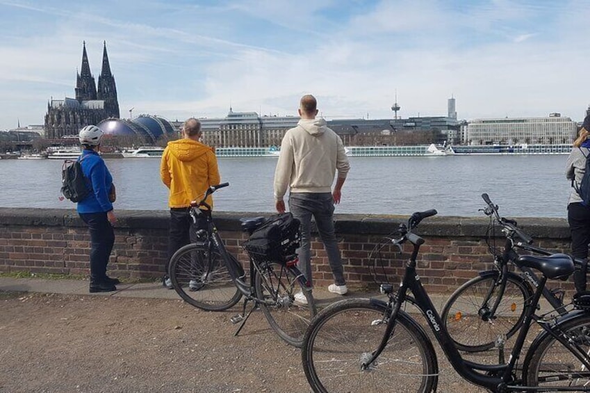 Exclusive E Bike Tour of Cologne with Guide in Small Group 