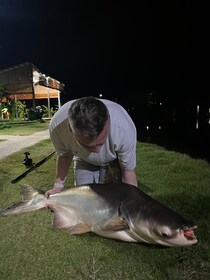 Desde Ho Chi Minh: tour de pesca de monstruos gigantes (2 días)