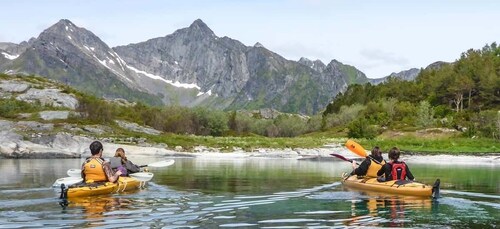 Svolvaer: Sea Kayaking Experience