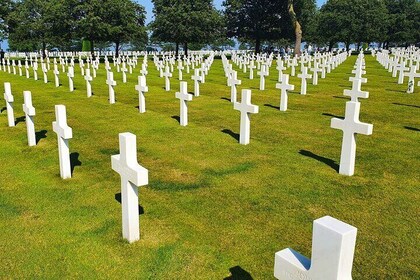 Tour privado a pie por la playa de Omaha y el cementerio de Colleville