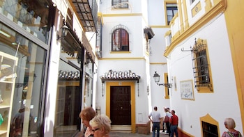Seville Santa Cruz Jewish Quarter Tour