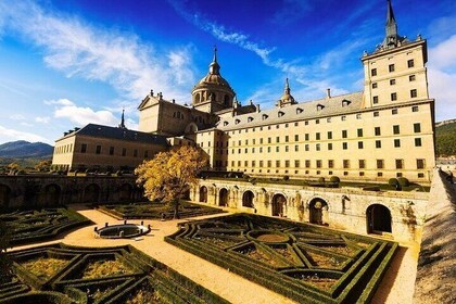 Private VIP visit El Escorial Palace, Monastery, Villa & Garden