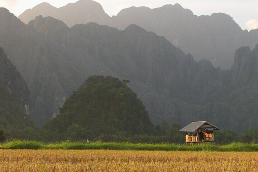 Discover Vang Vieng Private Tour- Trekking, Kayaking and Caving