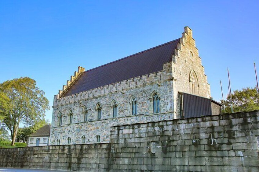 A Historical Walking Journey in Bergen Past and Present