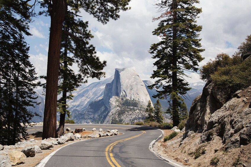 Yosemite National Park Escape Lodging Tour (3 Days)