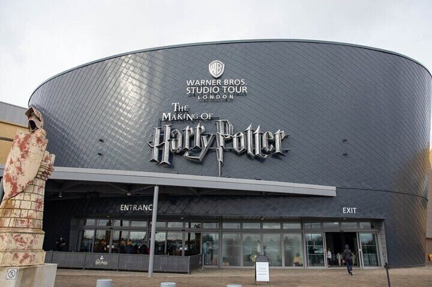 Private Tour Harry Potter of Warner Brothers Studio from London