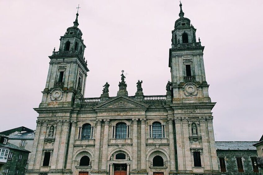 2 Hours Private Walking Tour in Lugo