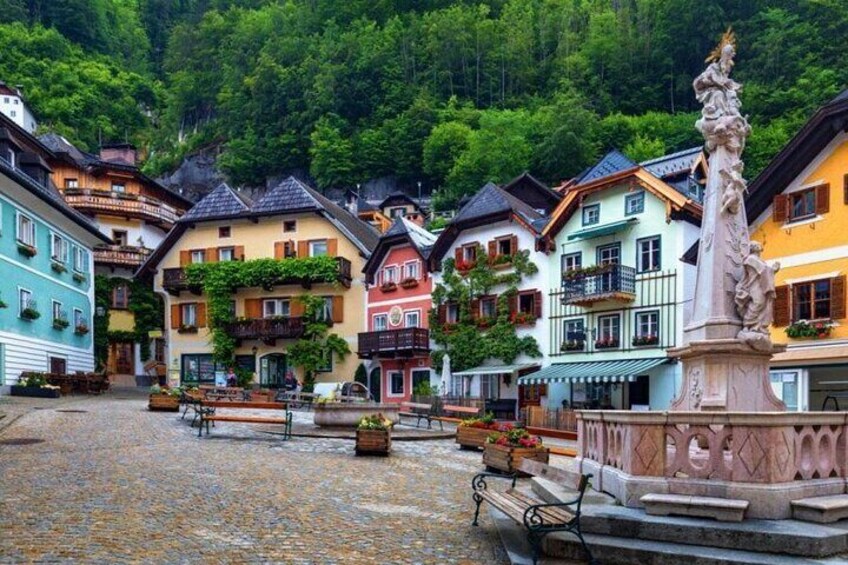 Full Day Round Private Tour to Hallstatt from Vienna