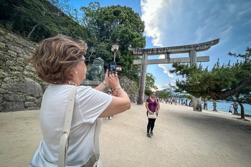 Hiroshima Miyajima and Bomb Dome Private Tour