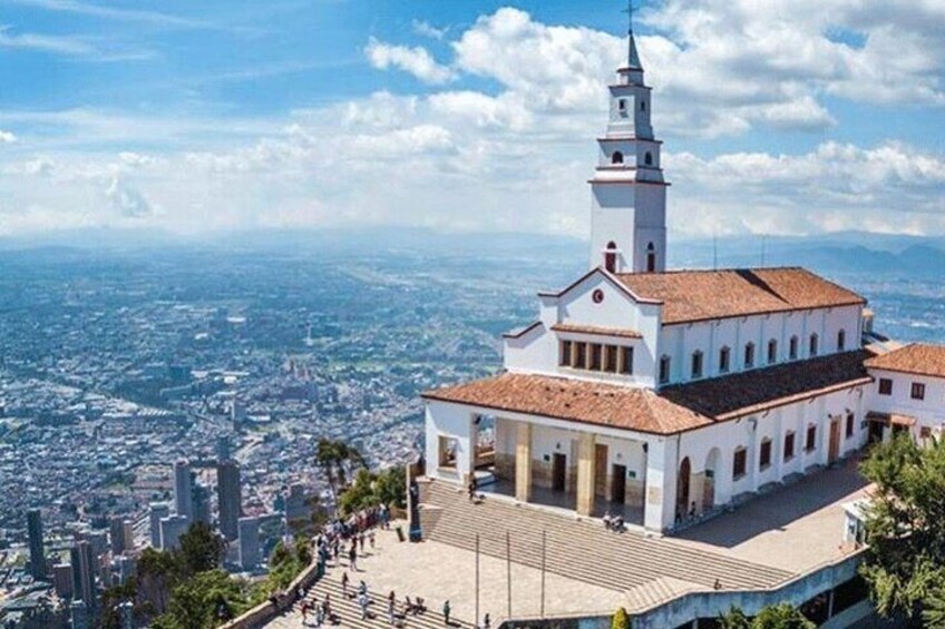 Monserrate Regular Tickets