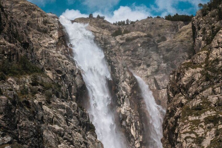 Shdugra waterfall