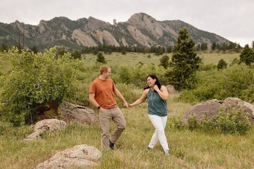 Scenic Mountain Photoshoot in Boulder, Colorado