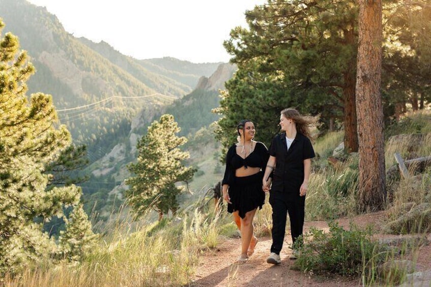 1-Hour Private Scenic Mountain Photoshoot in Boulder