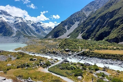 Mount Cook Tour: Finish at Queenstown, Christchurch or Dunedin