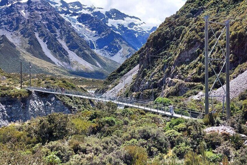 Mount Cook Tour: Finish at Queenstown, Christchurch or Dunedin