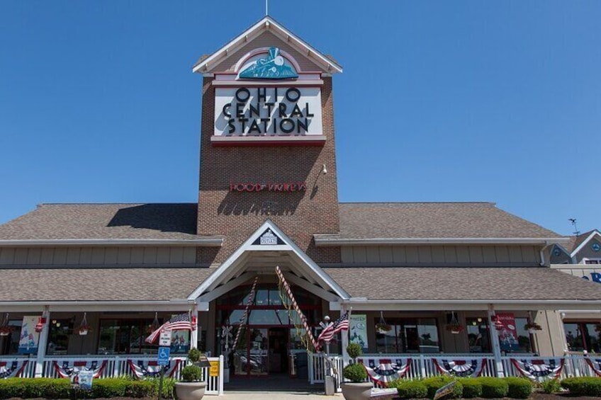 Private Shopping Tour from Cleveland to Ohio Station Outlets