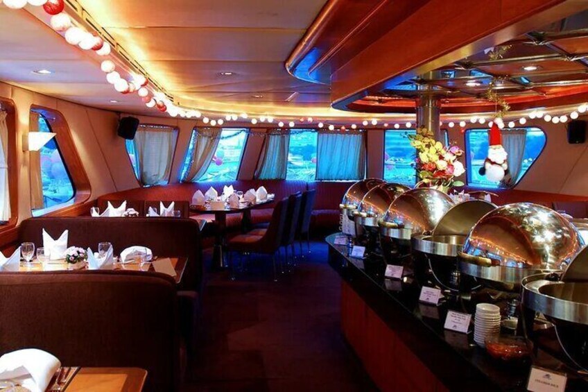 Grand Pearl Dinner Cruise ticket