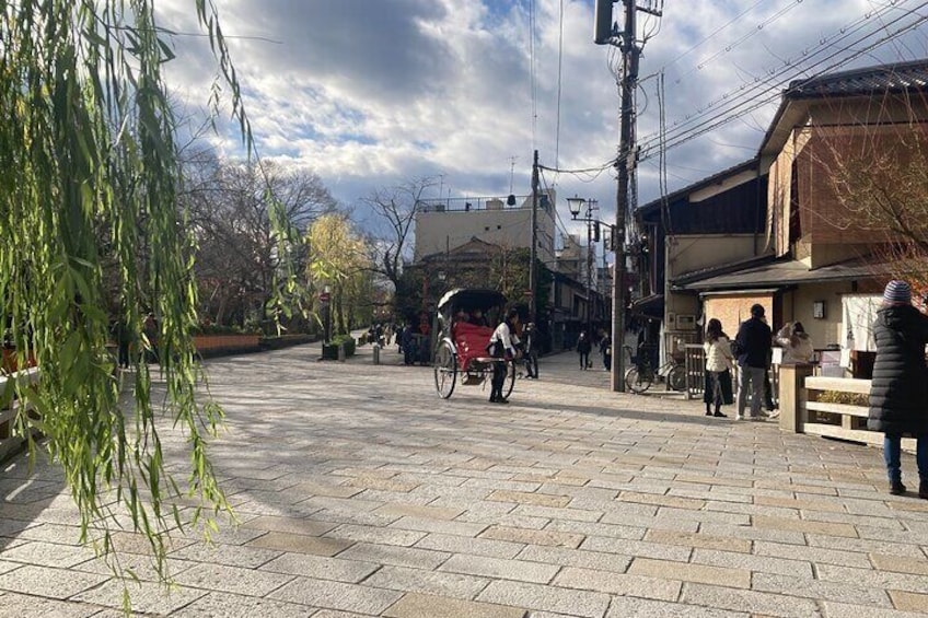 Beautiful waking street of Gion district, Kyoto