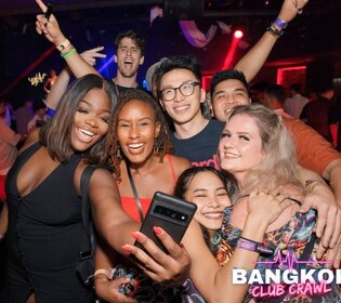 Bangkok: Bar & Club Crawl Erlebnis