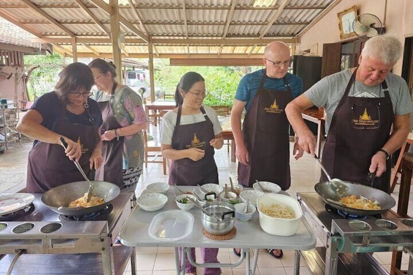 Hands-on Thai cooking class