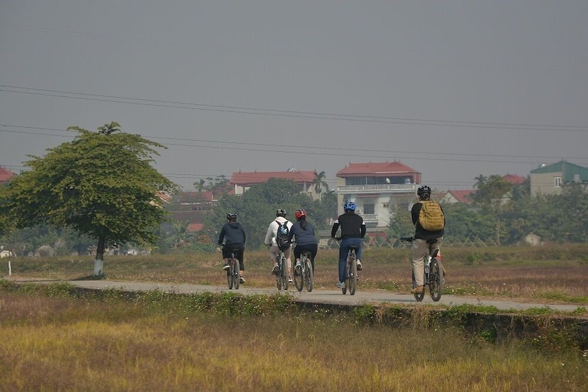 Explore Hanoi's Countryside: Morning Bicycle Tour Adventure