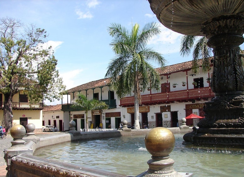 From Medellin: Full-Day Santa Fe de Antioquia Tour