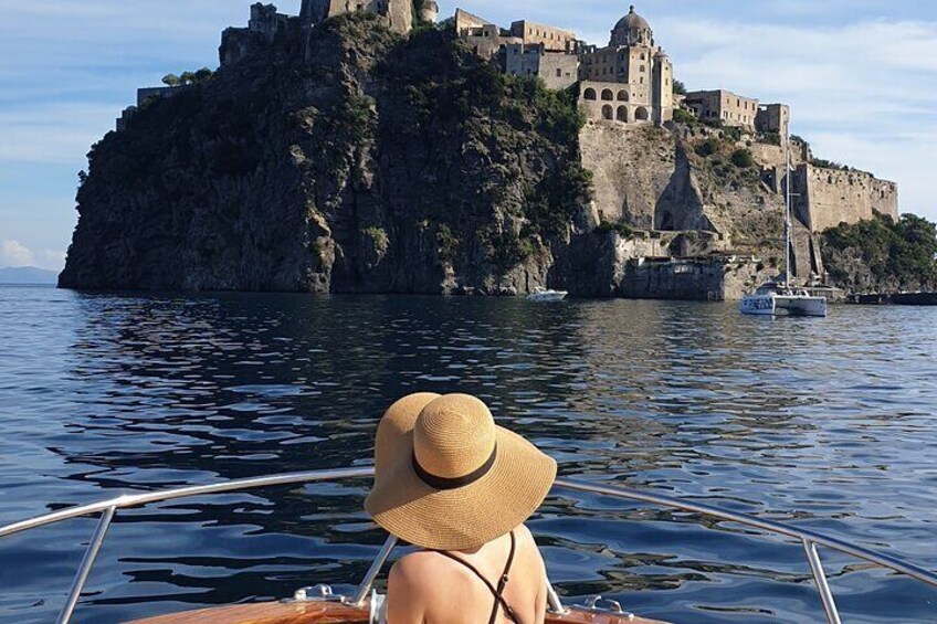 Private Tour of Ischia on Gozzo Fratelli Aprea 750 Open Cruise