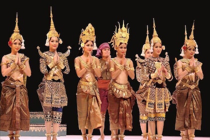 Apsara Traditional Dance includes Dinner from Siem Reap